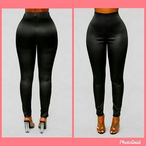 FashionNova Snake Venom Embossed Leggings